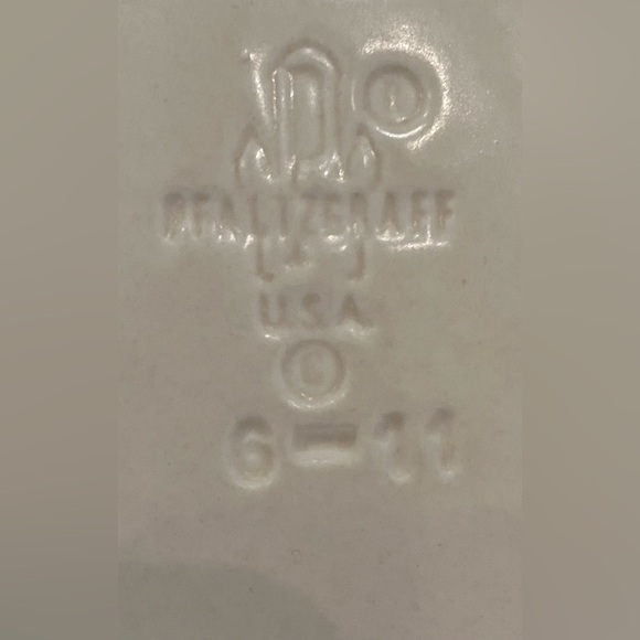 Pfaltzgraff village stoneware oval baker bowl/serving dish-1 total-2 available - Picture 7 of 7